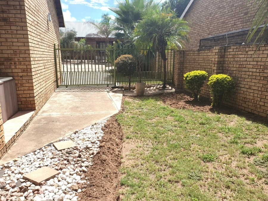 To Let 3 Bedroom Property for Rent in Modimolle Limpopo