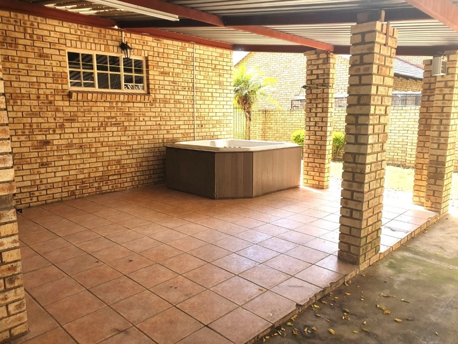 To Let 3 Bedroom Property for Rent in Modimolle Limpopo
