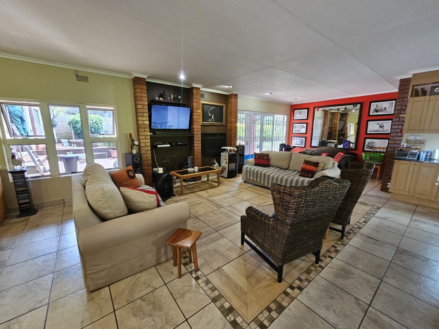 6 Bedroom Property for Sale in Louis Trichardt Limpopo