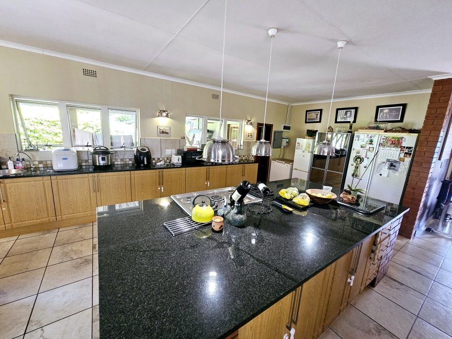 6 Bedroom Property for Sale in Louis Trichardt Limpopo