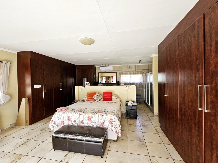6 Bedroom Property for Sale in Louis Trichardt Limpopo