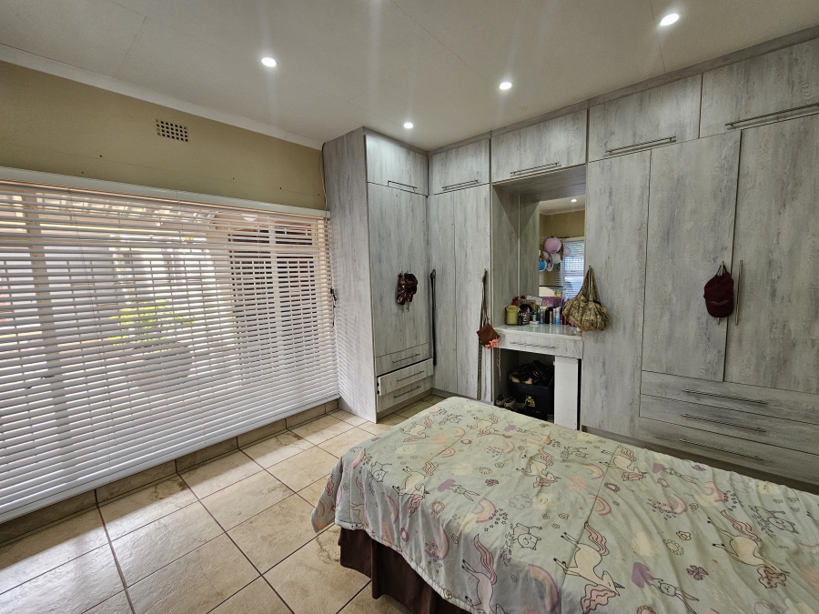 6 Bedroom Property for Sale in Louis Trichardt Limpopo