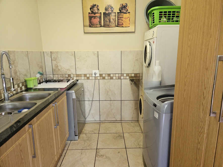 6 Bedroom Property for Sale in Louis Trichardt Limpopo