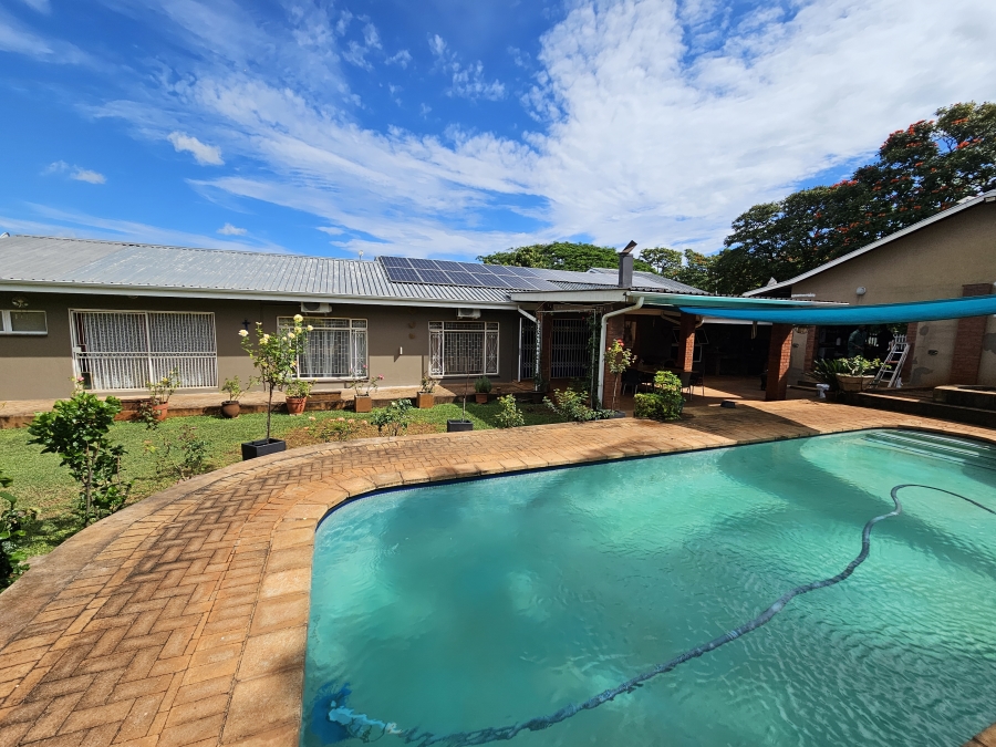 6 Bedroom Property for Sale in Louis Trichardt Limpopo