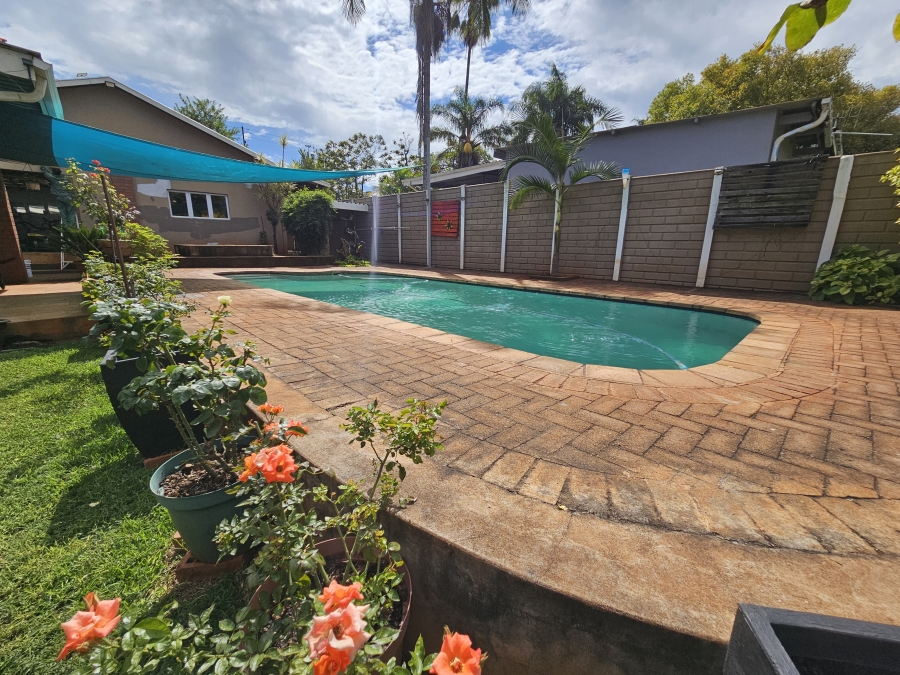 6 Bedroom Property for Sale in Louis Trichardt Limpopo