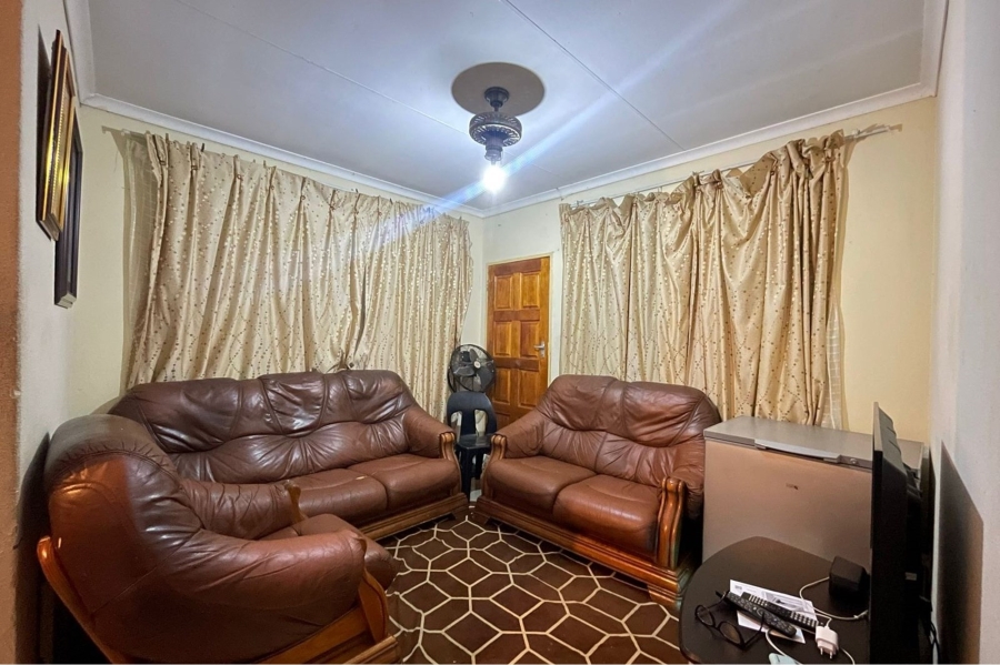 3 Bedroom Property for Sale in Madiba Park Limpopo