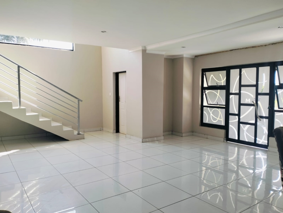 5 Bedroom Property for Sale in Riverside Estate Limpopo