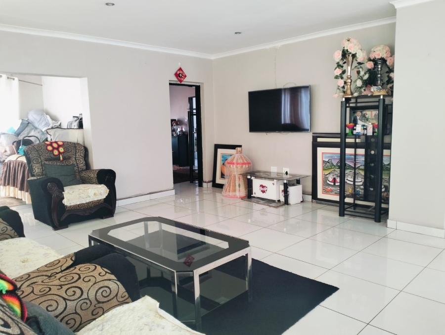 5 Bedroom Property for Sale in Riverside Estate Limpopo