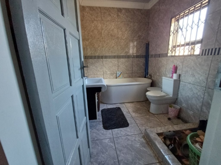 5 Bedroom Property for Sale in Bela Bela Limpopo