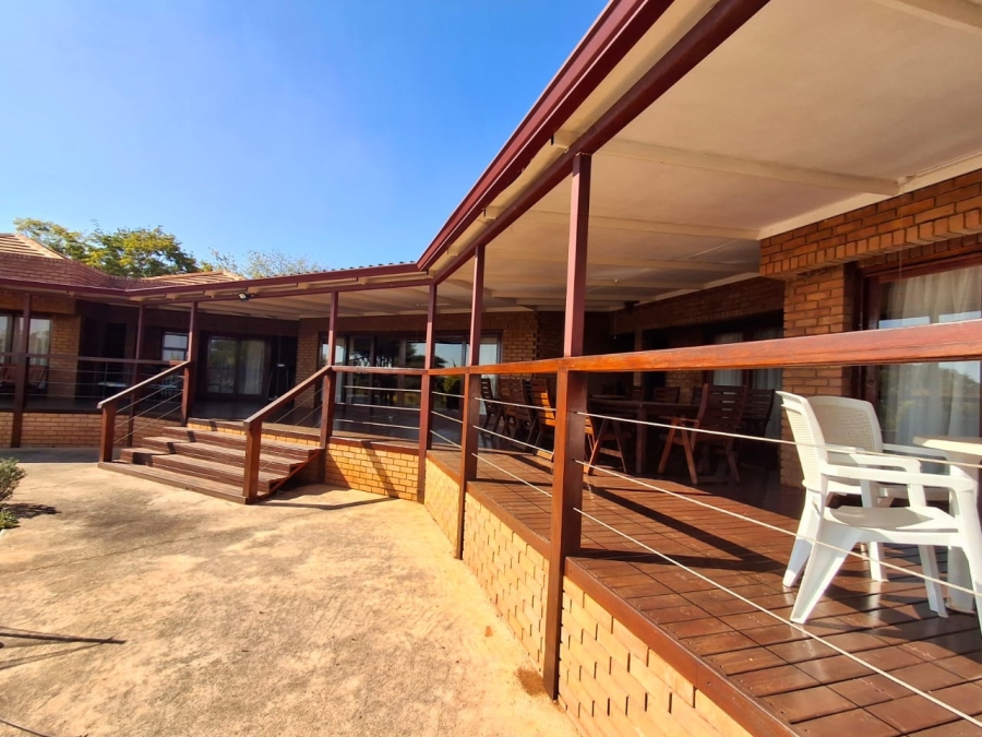 7 Bedroom Property for Sale in Myngenoegen A H Limpopo