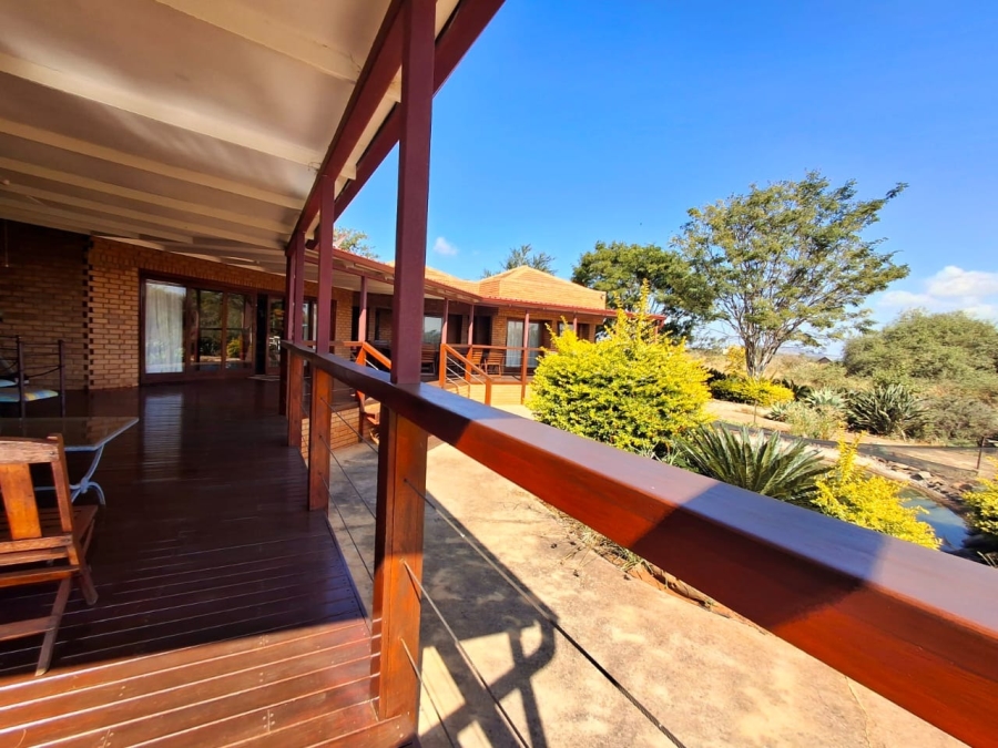 7 Bedroom Property for Sale in Myngenoegen A H Limpopo