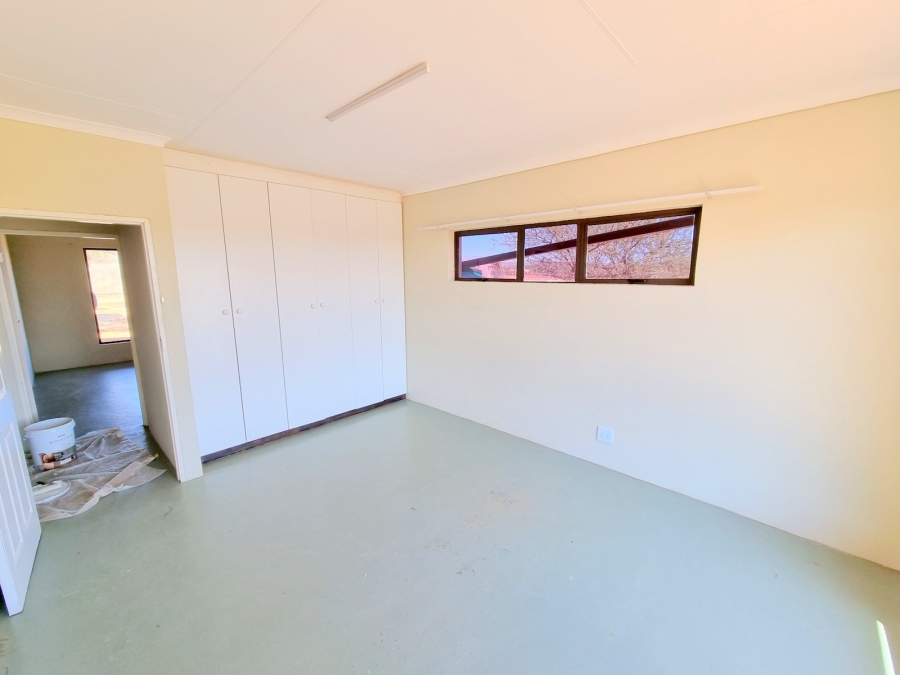 8 Bedroom Property for Sale in Myngenoegen A H Limpopo