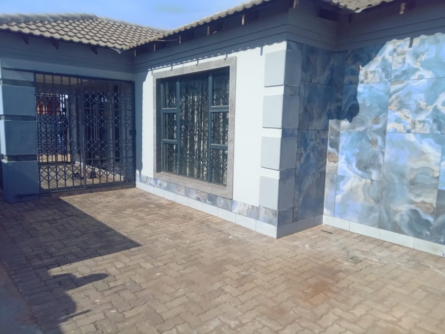 To Let 3 Bedroom Property for Rent in Northam Limpopo