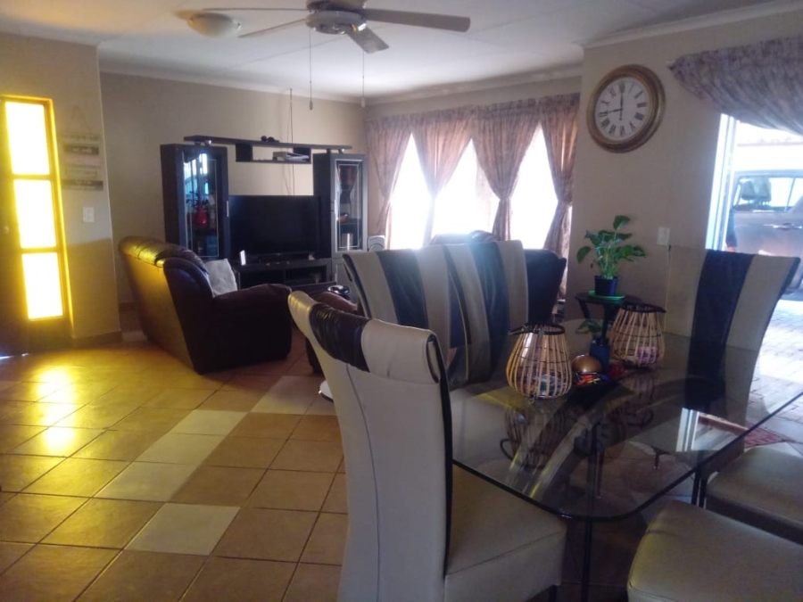 To Let 3 Bedroom Property for Rent in Northam Limpopo