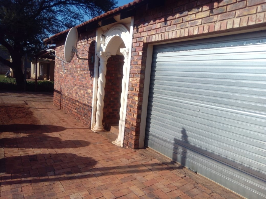 To Let 3 Bedroom Property for Rent in Northam Limpopo