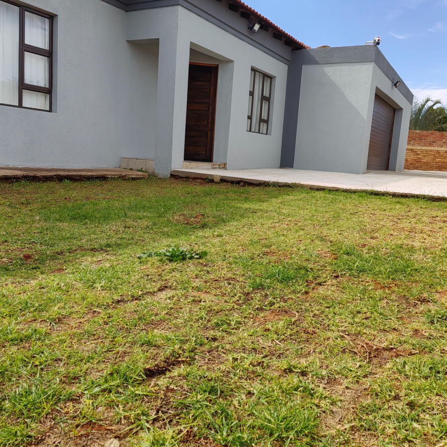 5 Bedroom Property for Sale in Flora Park Limpopo