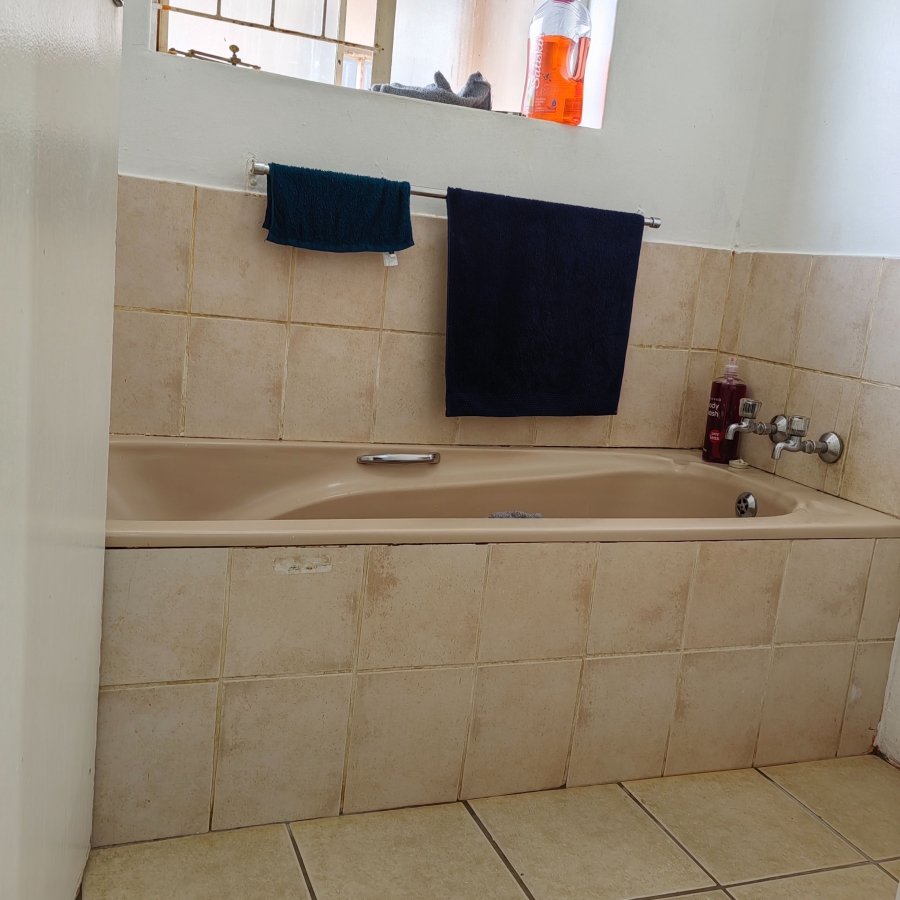 5 Bedroom Property for Sale in Flora Park Limpopo