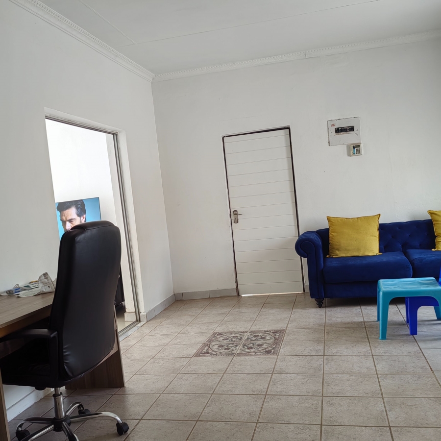 5 Bedroom Property for Sale in Flora Park Limpopo