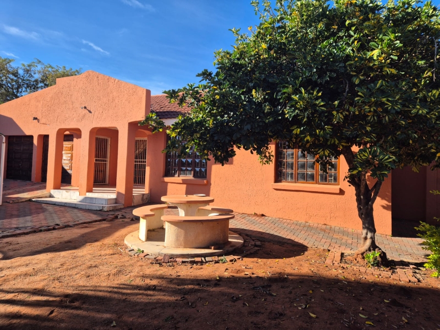 3 Bedroom Property for Sale in Flora Park Limpopo