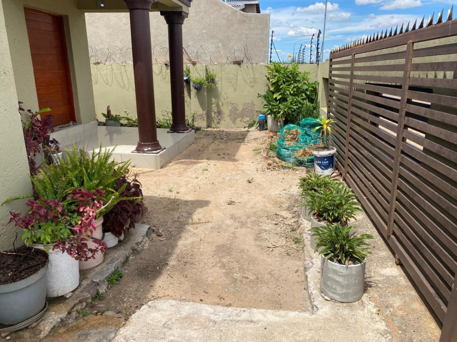 3 Bedroom Property for Sale in Rethabile Gardens Limpopo