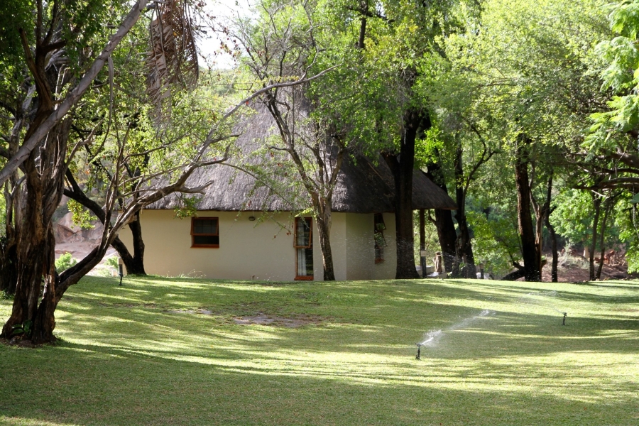 8 Bedroom Property for Sale in Hoedspruit Limpopo
