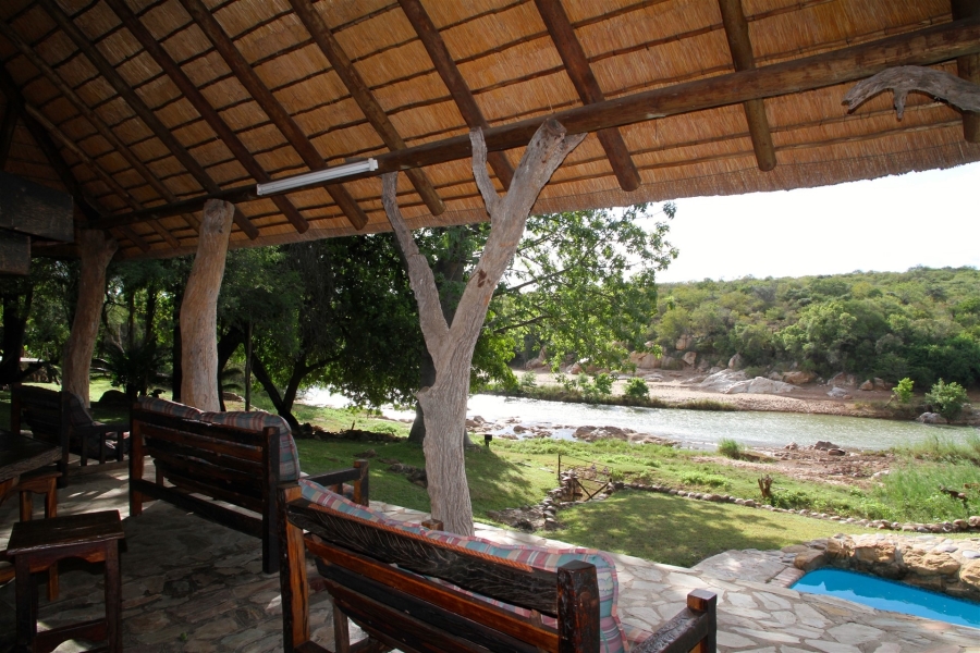 8 Bedroom Property for Sale in Hoedspruit Limpopo