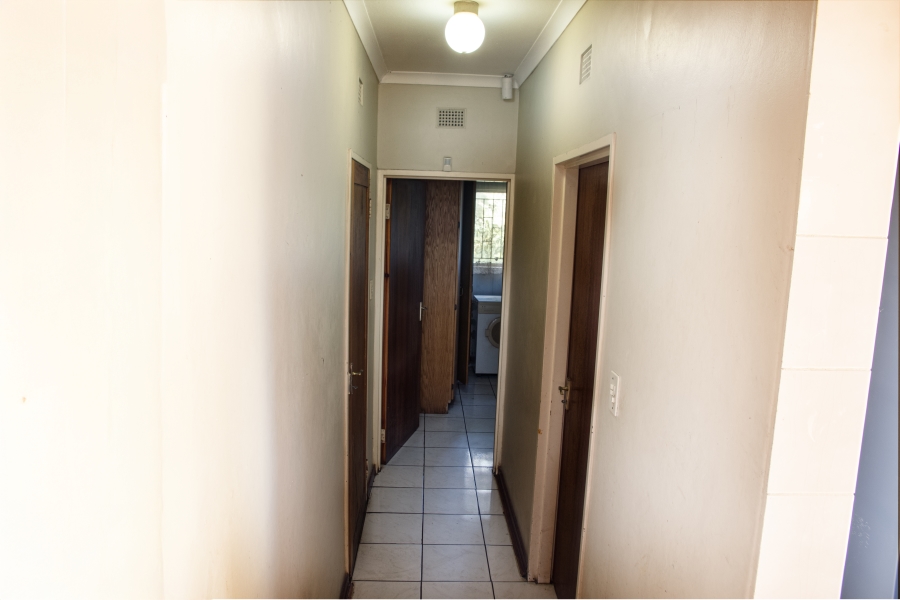 5 Bedroom Property for Sale in Broederstroomdrift Limpopo