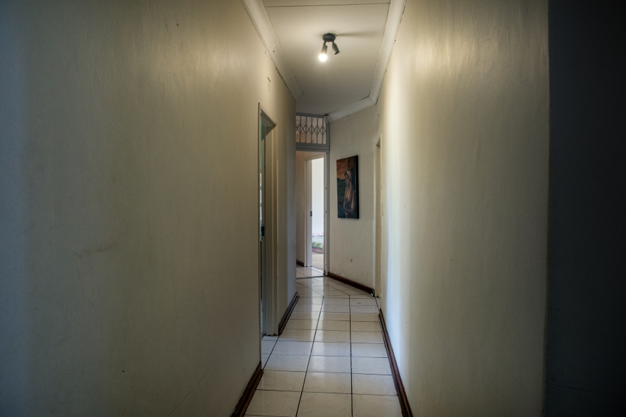 5 Bedroom Property for Sale in Broederstroomdrift Limpopo