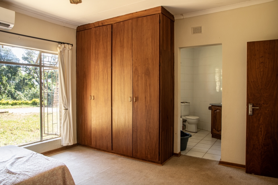5 Bedroom Property for Sale in Broederstroomdrift Limpopo