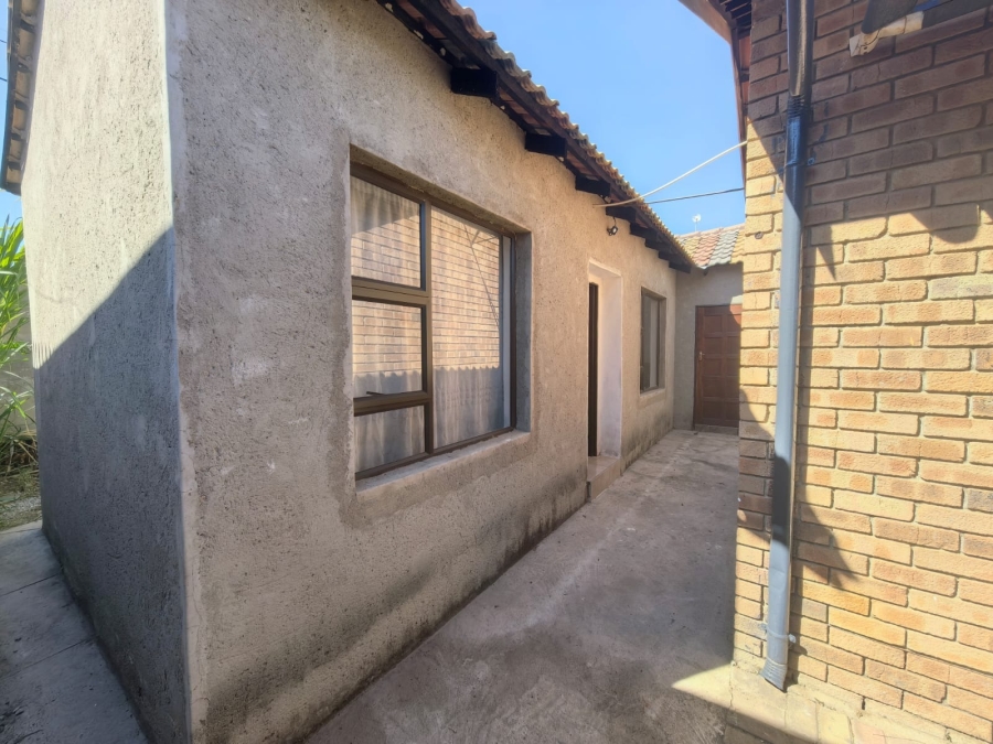 3 Bedroom Property for Sale in Nirvana Limpopo