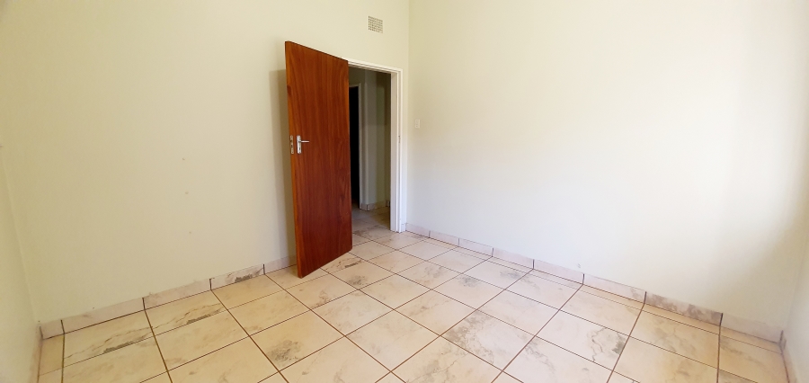 To Let 4 Bedroom Property for Rent in Louis Trichardt Limpopo