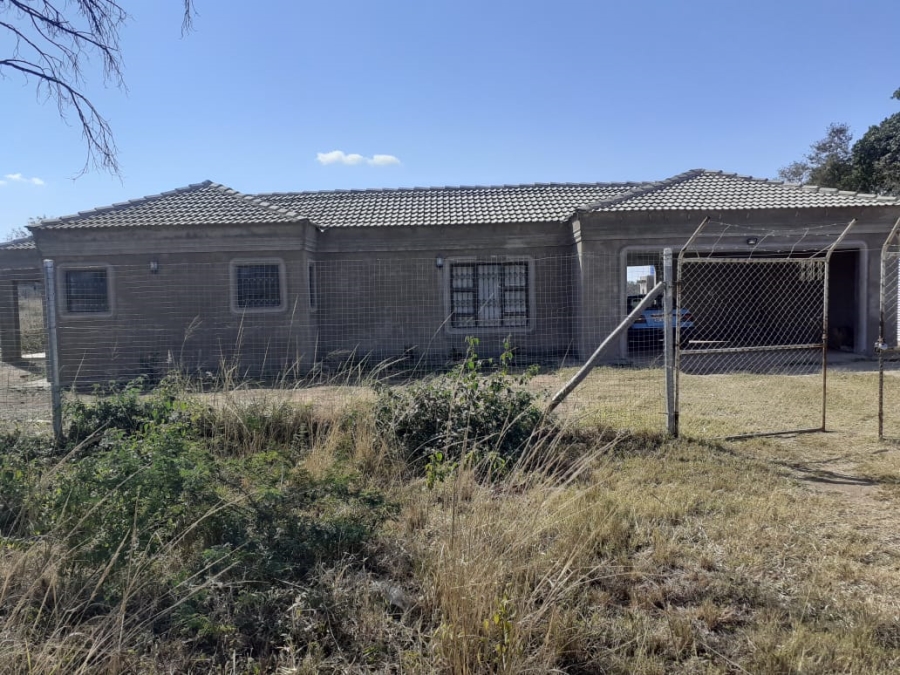 3 Bedroom Property for Sale in Chavani Limpopo