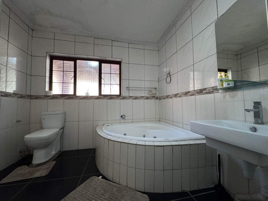4 Bedroom Property for Sale in Serala View Limpopo