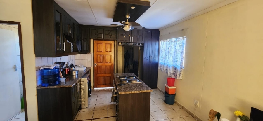 To Let 3 Bedroom Property for Rent in Northam Limpopo