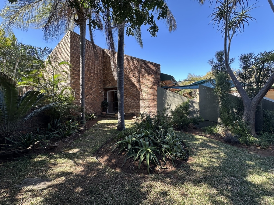3 Bedroom Property for Sale in Hoedspruit Limpopo
