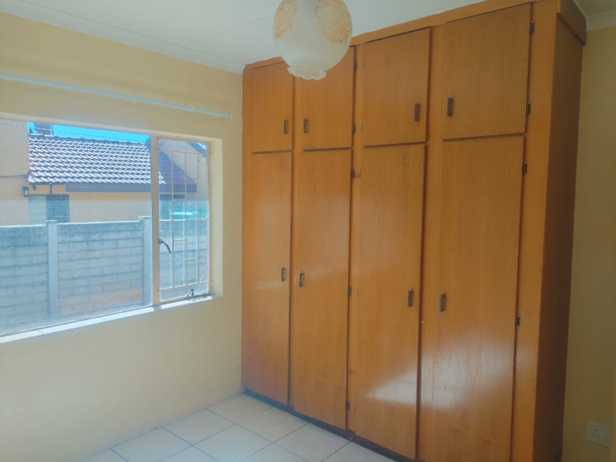To Let 3 Bedroom Property for Rent in Flora Park Limpopo