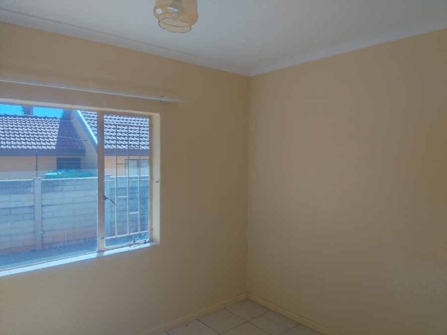 To Let 3 Bedroom Property for Rent in Flora Park Limpopo