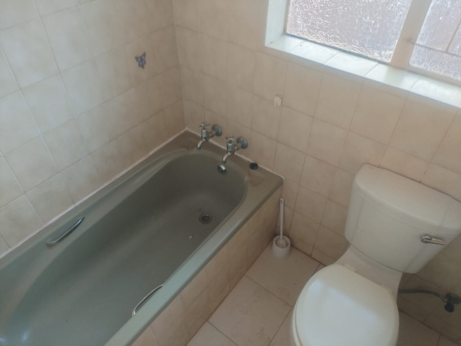 To Let 3 Bedroom Property for Rent in Flora Park Limpopo