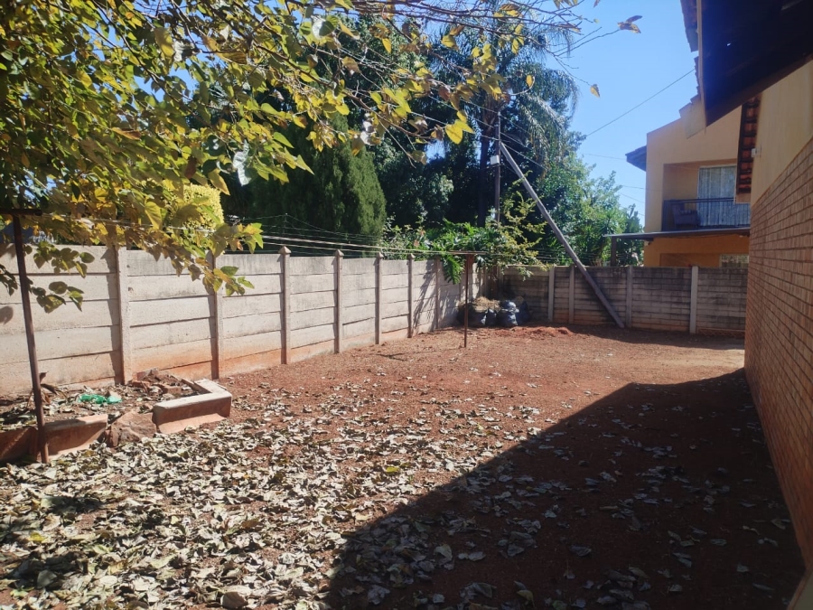 To Let 3 Bedroom Property for Rent in Flora Park Limpopo