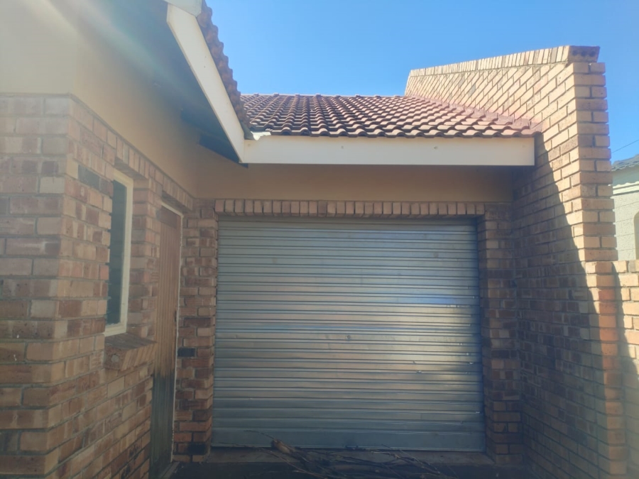 To Let 3 Bedroom Property for Rent in Flora Park Limpopo