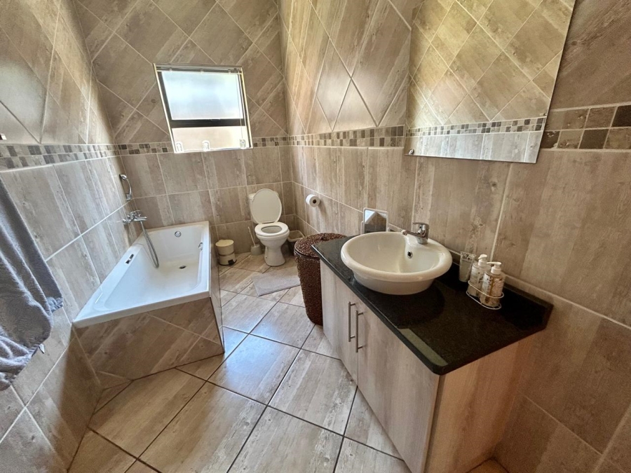4 Bedroom Property for Sale in Mokopane Central Limpopo