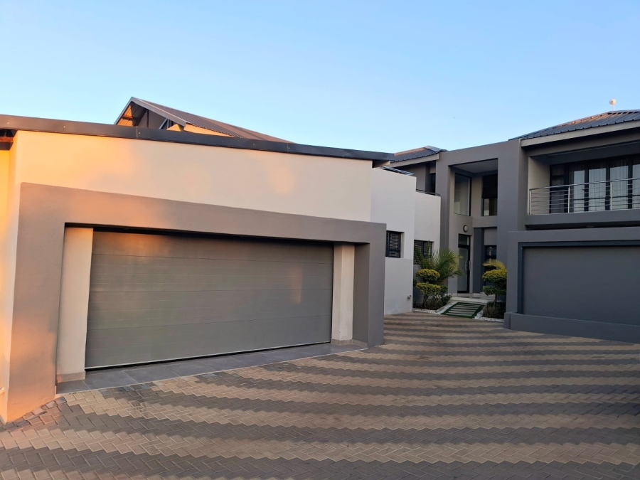 To Let 5 Bedroom Property for Rent in Bendor Limpopo