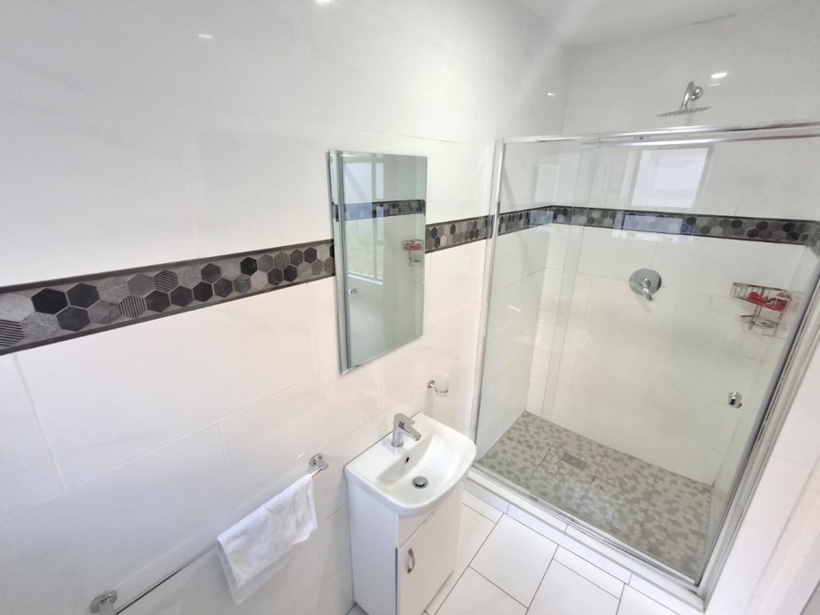To Let 5 Bedroom Property for Rent in Bendor Limpopo