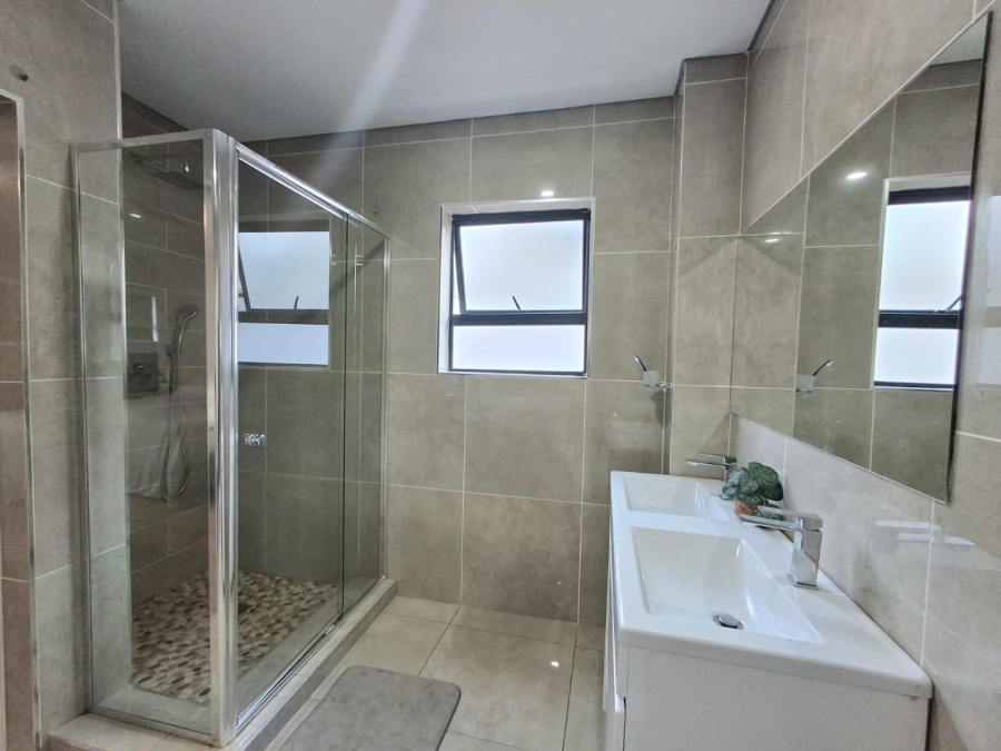 To Let 5 Bedroom Property for Rent in Bendor Limpopo