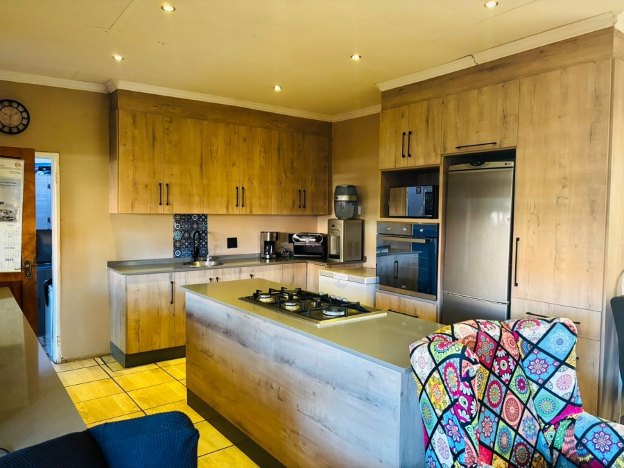 3 Bedroom Property for Sale in Chroompark Limpopo