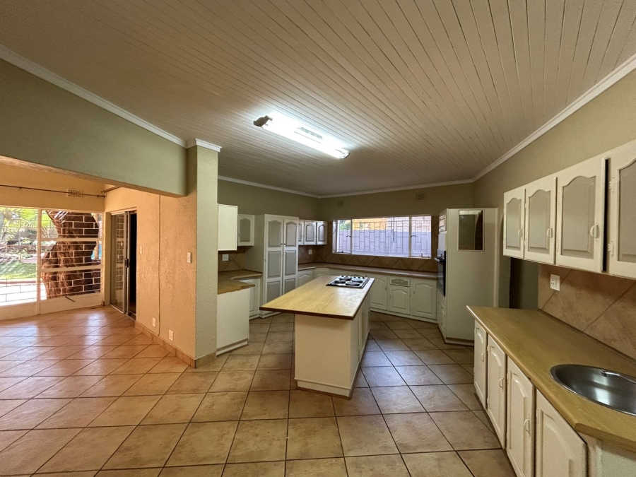 4 Bedroom Property for Sale in Chroompark Limpopo