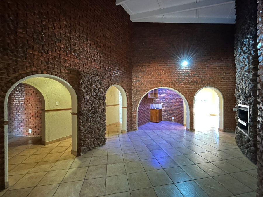 4 Bedroom Property for Sale in Chroompark Limpopo
