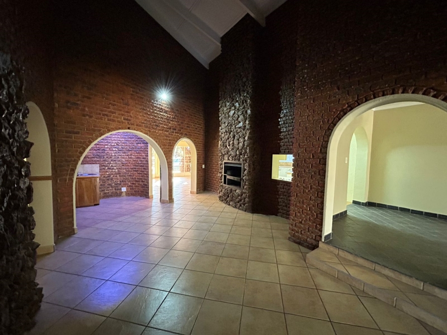 4 Bedroom Property for Sale in Chroompark Limpopo