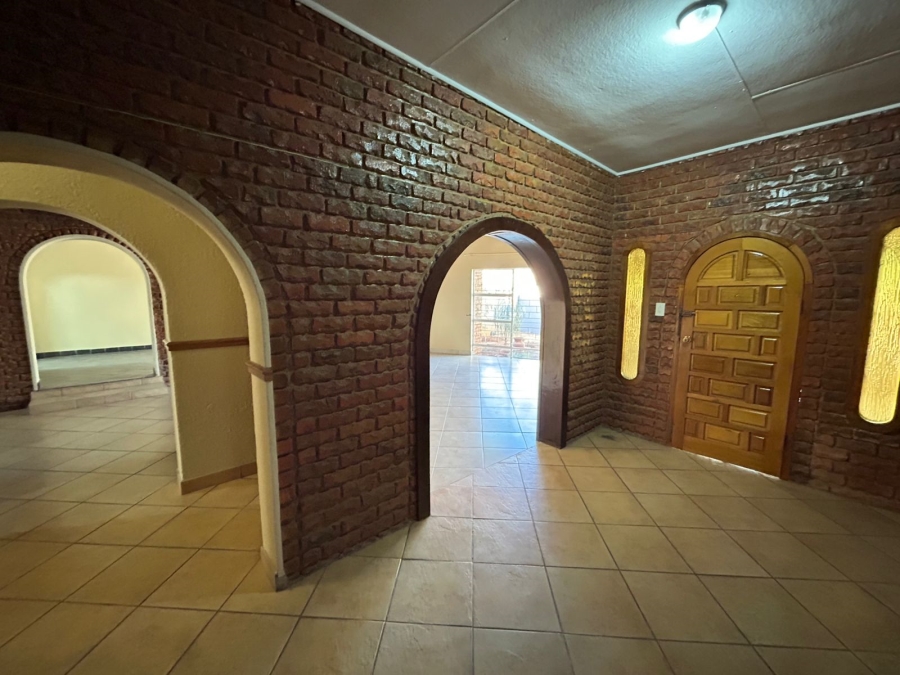 4 Bedroom Property for Sale in Chroompark Limpopo