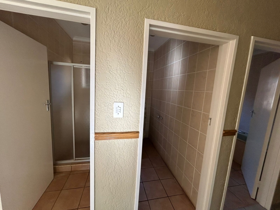 4 Bedroom Property for Sale in Chroompark Limpopo